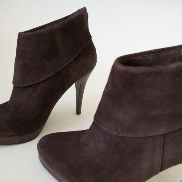 3 for $30! SALE Steve Madden Trishia Brown Suede Ankle Booties - Picture 6 of 10